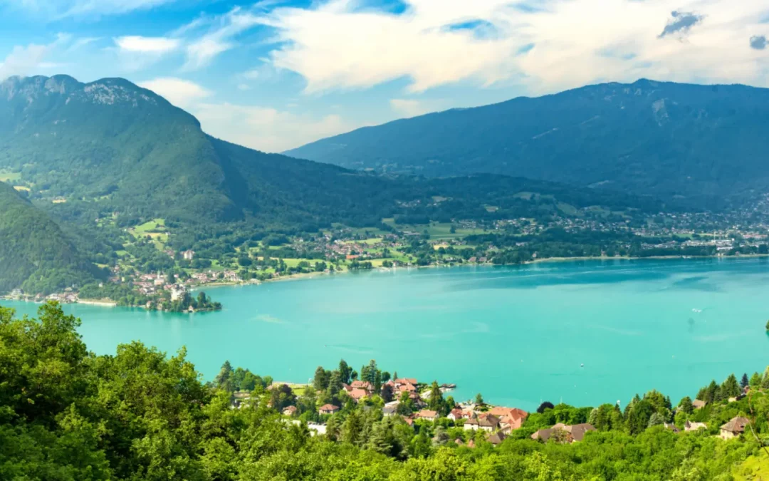 Géomètre-Expert à Annecy et Haute-Savoie : bornage, division, topographie